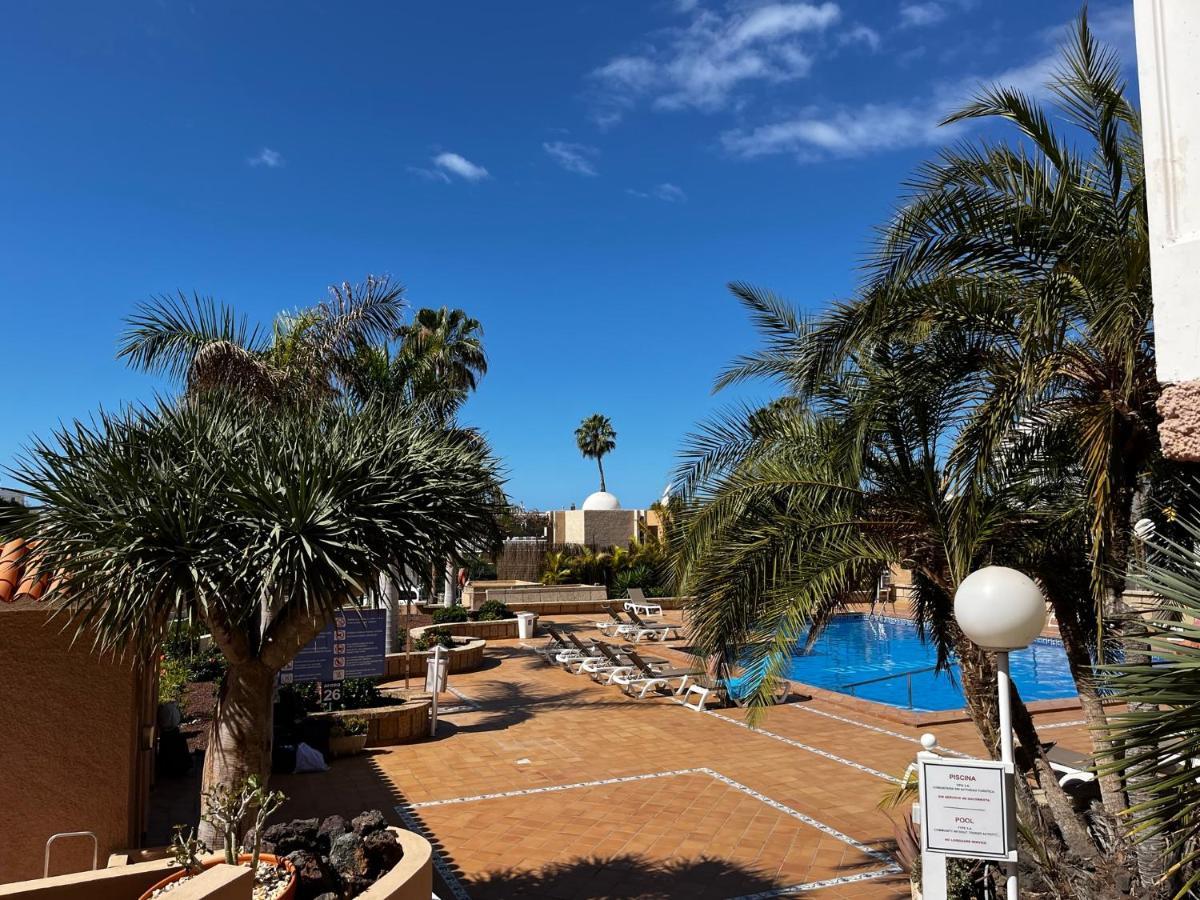 Borinquen Studio Apartment Playa Fanabe Luaran gambar