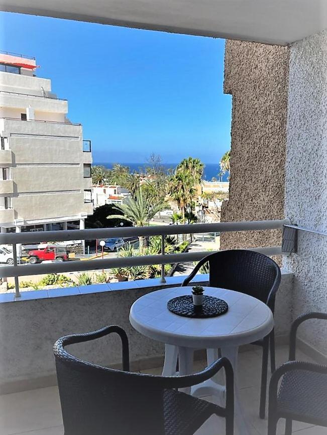 Borinquen Studio Apartment Playa Fanabe Luaran gambar