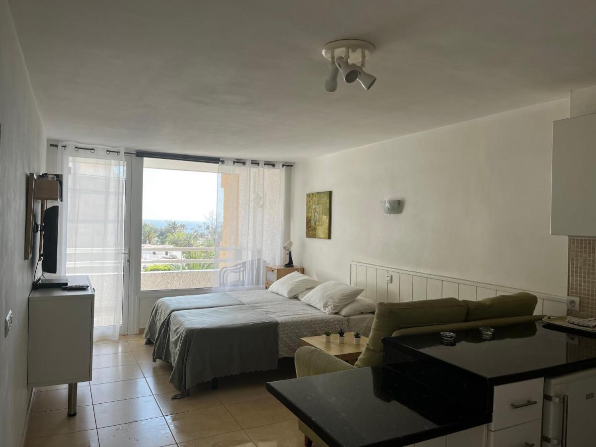 Borinquen Studio Apartment Playa Fanabe Luaran gambar